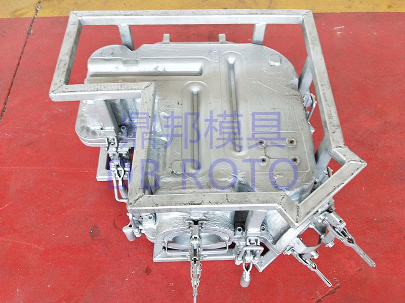  尿素箱模具M(jìn)J-NSX-009
